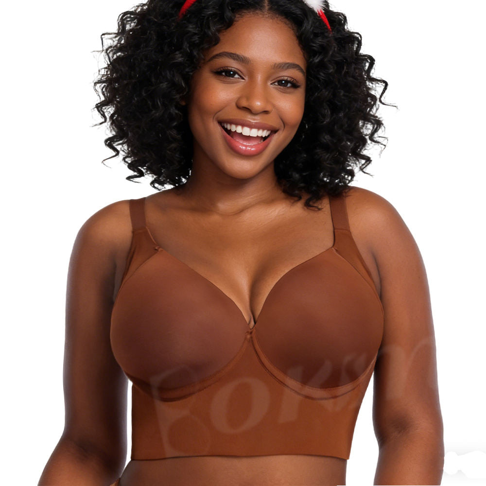 Full Coverage Push-Up Bra - On Model